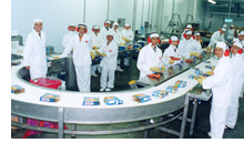 Funcionários trabalham na linha de produtos processados / Foto: Arquivo Perdigão